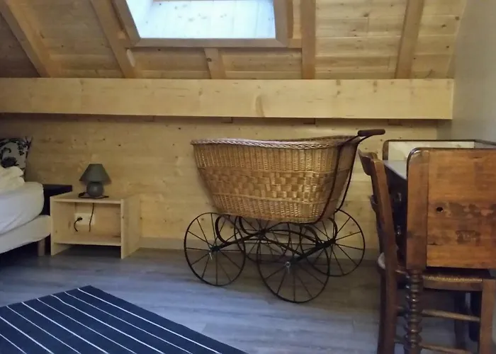 度假居 吉特奥沃斯基斯度假屋 *